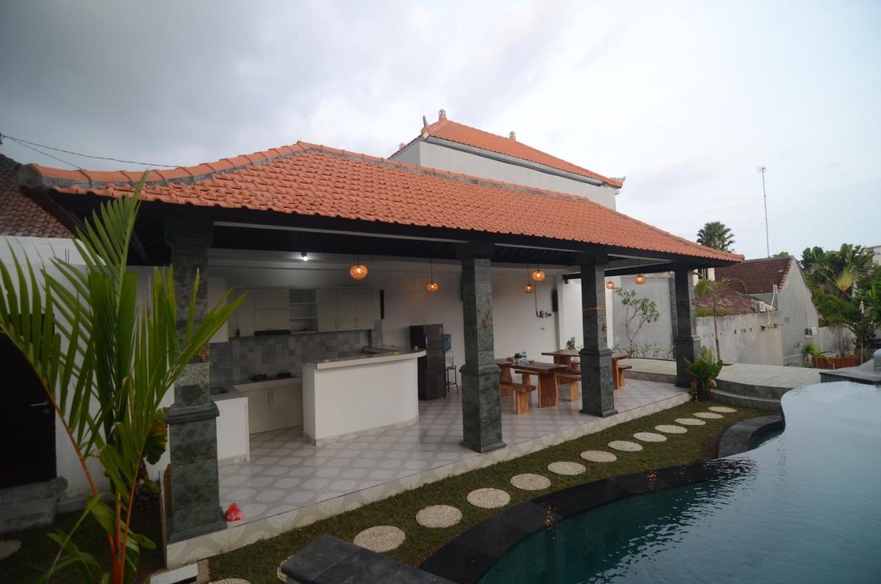 Kusuma Guesthouse 2 Canggu Exteriör bild