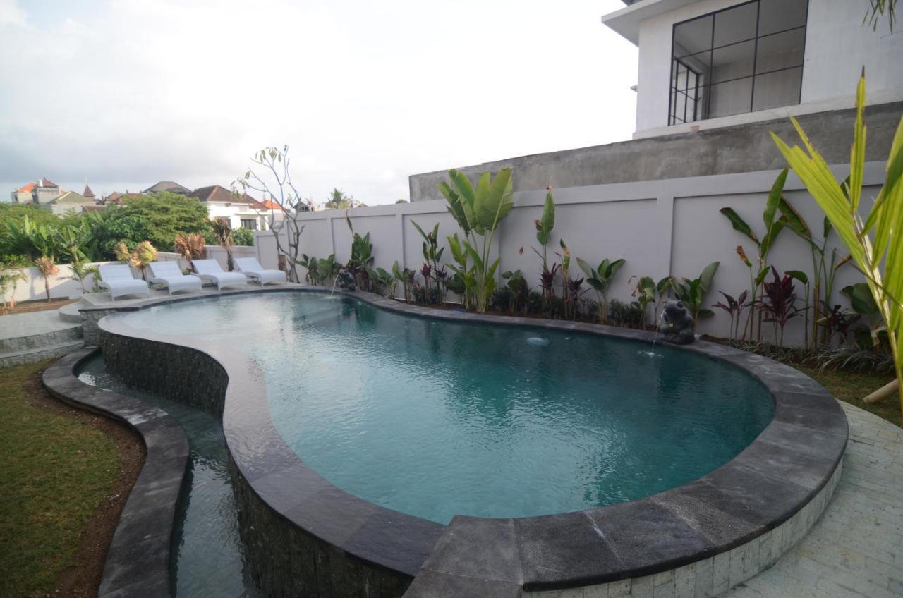Kusuma Guesthouse 2 Canggu Exteriör bild