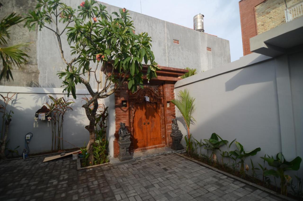 Kusuma Guesthouse 2 Canggu Exteriör bild