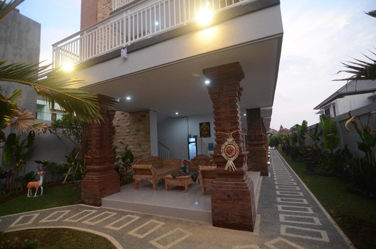 Kusuma Guesthouse 2 Canggu Exteriör bild