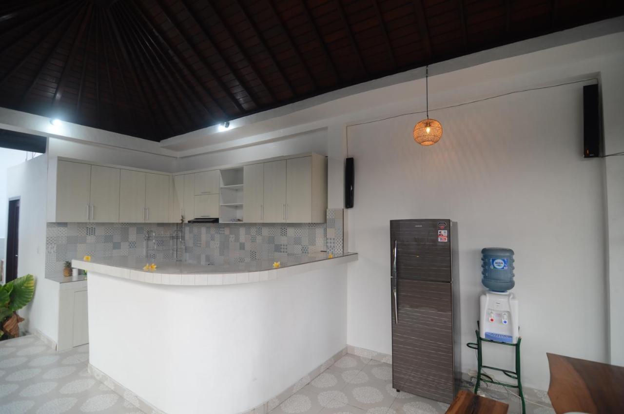 Kusuma Guesthouse 2 Canggu Exteriör bild